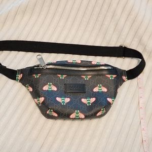 Brand new never Worn Gucci bum bag